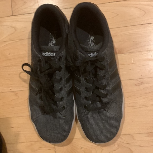 Adidas sneakers 9.5 canvas - Picture 4 of 4